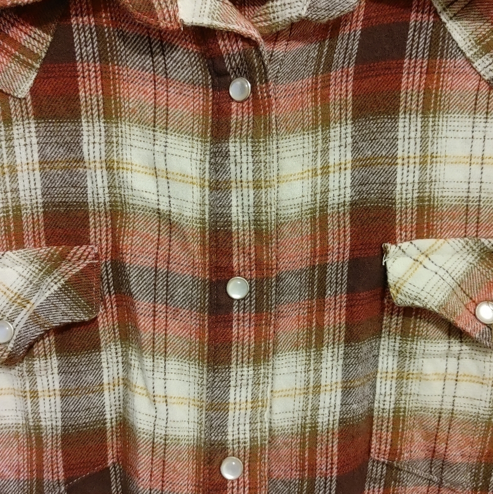 Ladies button up - Picture 3 of 4